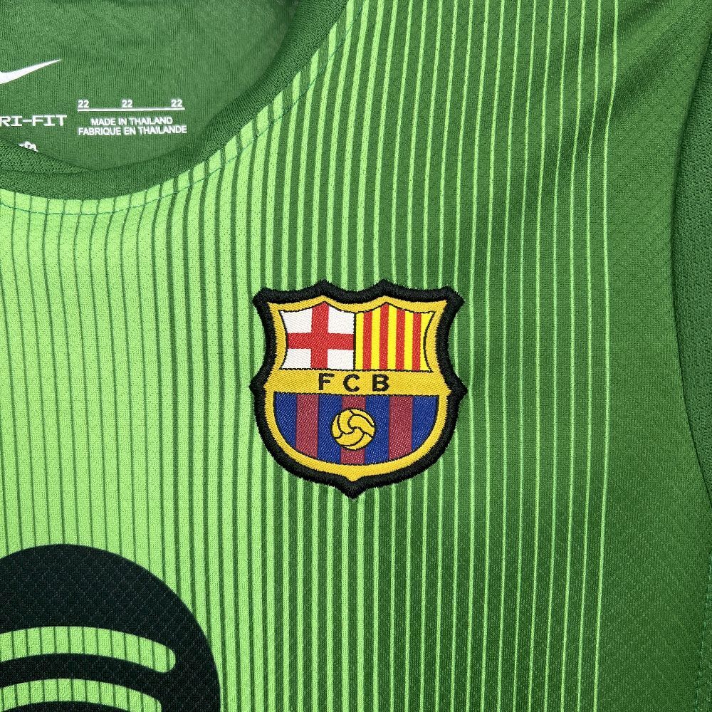 2025/26 Kids Barcelona Goalkeeper Kit