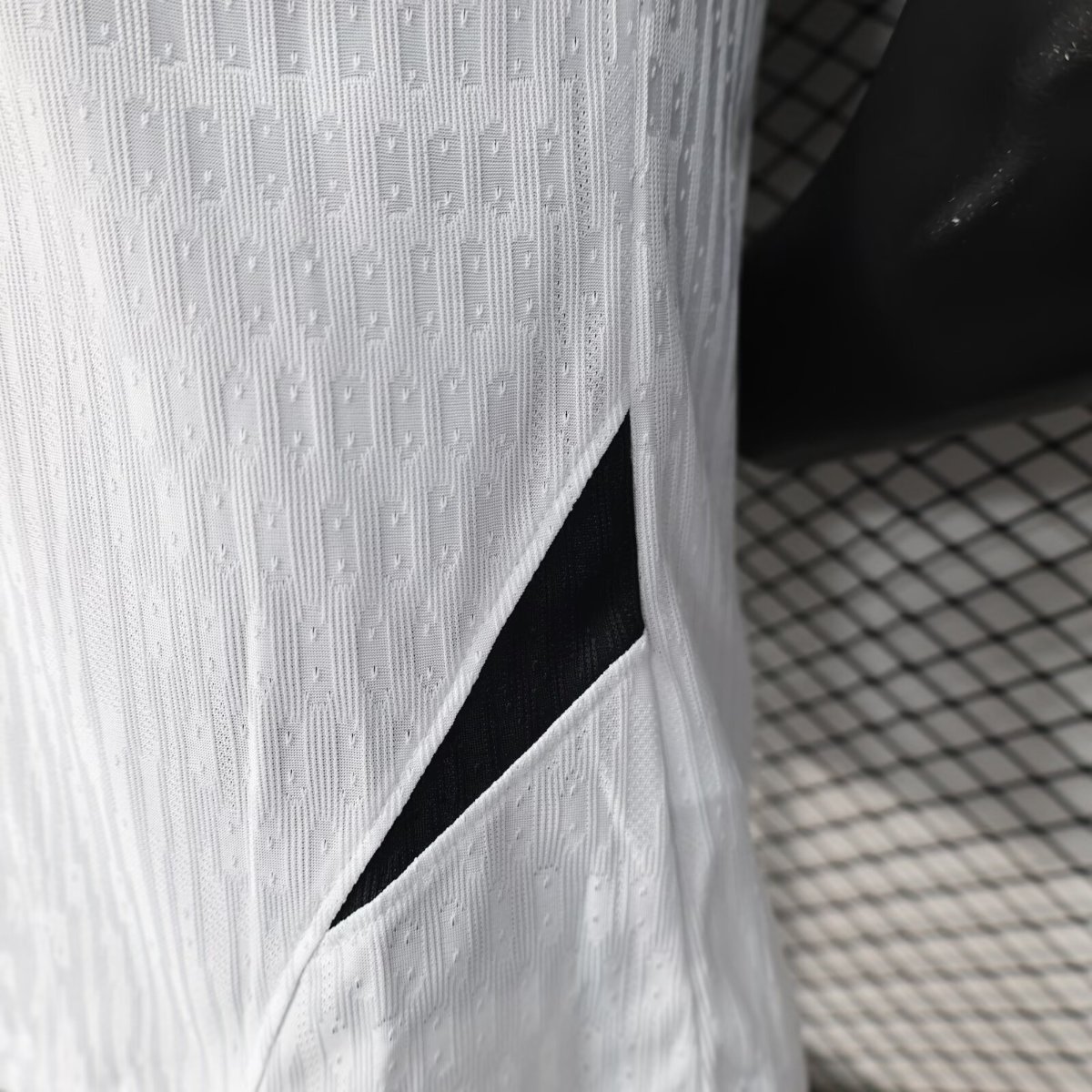 Player Version 25/26 PSG x XO WHITE Pre-Match Jersey