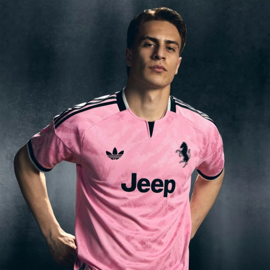 Juventus Away 26/27 Pink Juve